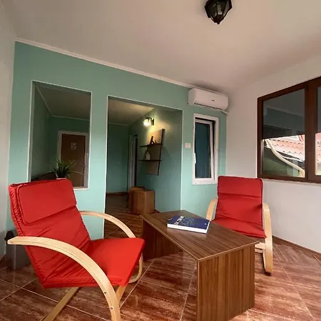 Casa Alleria Konukevi Două Mai