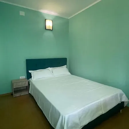 Konukevi Casa Alleria Două Mai