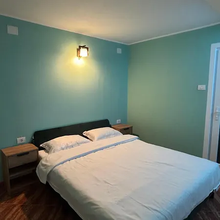 Casa Alleria Konukevi